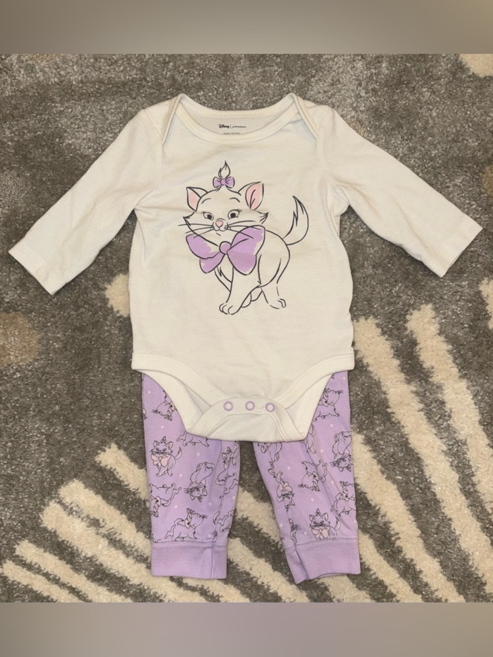 Disney 6 month Aristocats White & Lavender Kitten Bodysuit and Pants Set